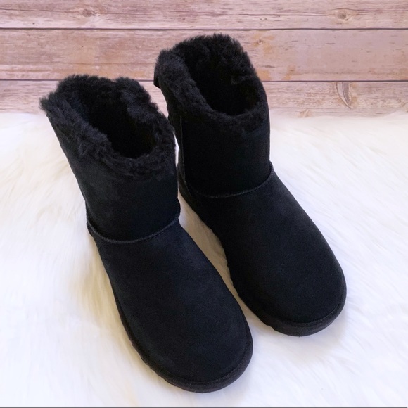UGG Mini Bailey UGG Metal Graphic Black Boots - Picture 5 of 8